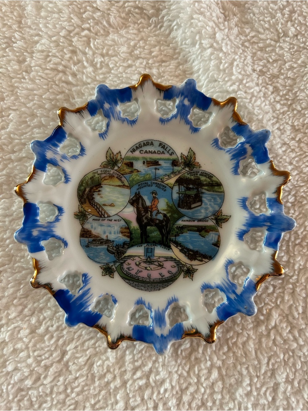 Vintage Decorative Niagara Falls Plate RCMP
